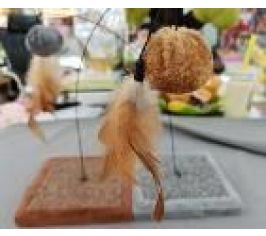 Игрушки на подставке,трэки д/кошек