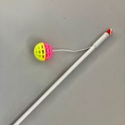 Игрушка д/кошек Дразнилка Мячик l=48см с колокольчиком арт.10922-3787